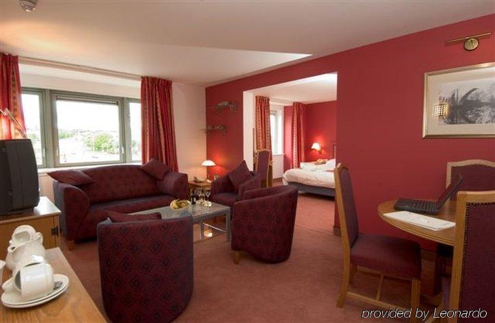 Holiday Inn Express Aberdeen - Bridge Of Don Extérieur photo